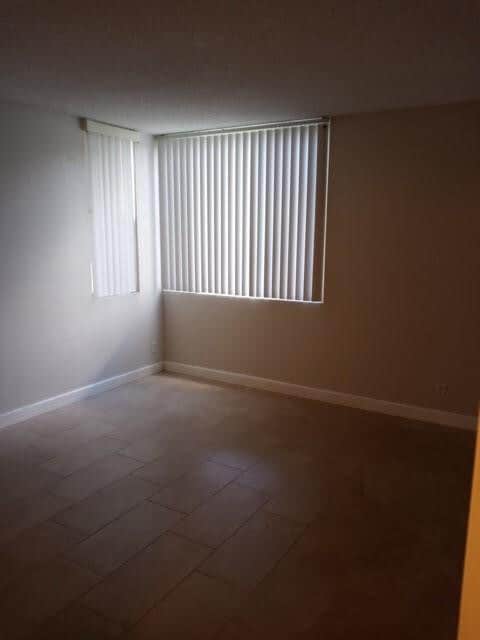 Building Photo - 951 Lyons Rd