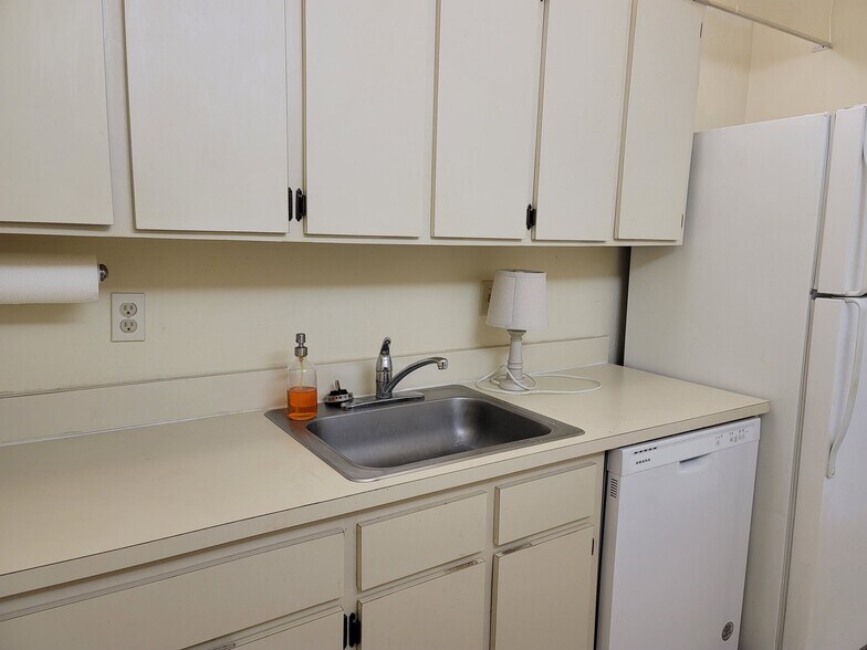 Kitchen - 8200 SW 210th St