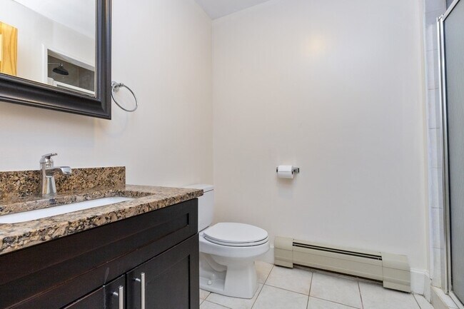 Building Photo - 204 Christopher Columbus Dr
