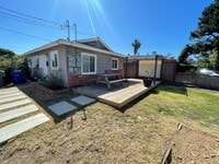 Building Photo - Quaint 1 Bedroom in Encinitas