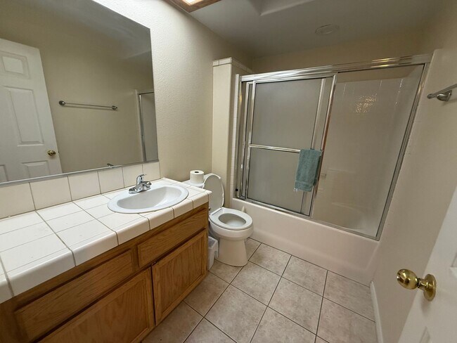 Building Photo - Beautiful Spring Valley Lake Home, 3 Bedrooms, 2 Bathrooms, New Paint