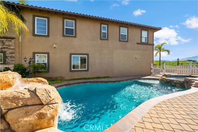 Building Photo - 16423 Village Meadow Dr