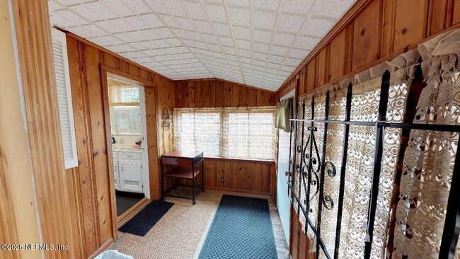 Building Photo - 2044 Forbes St