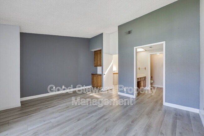 Building Photo - 363 Molokai Dr