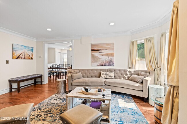 Building Photo - 75 Webb Ave