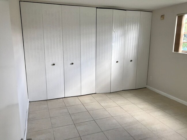 Building Photo - 1B1B FOR RENT NOW ONLY $1595