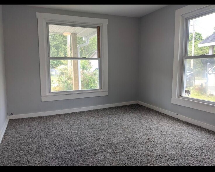 Building Photo - 506 Reavis St