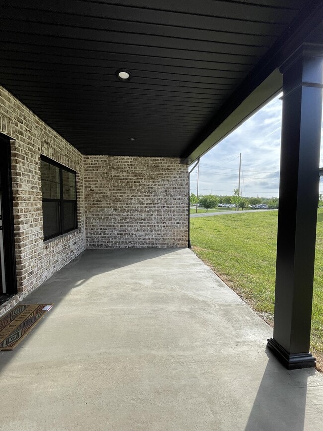 Building Photo - 1043 N Westyn Lp