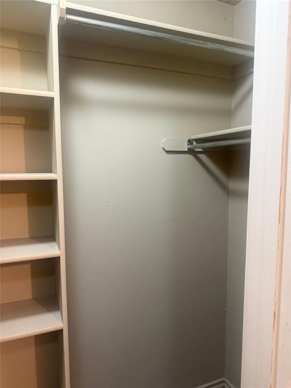 Building Photo - 3705 Matthew Dr