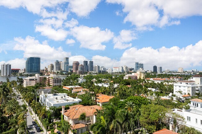 Building Photo - 354 Chilean Ave