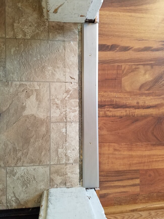 Building Photo - 622 W 18th St