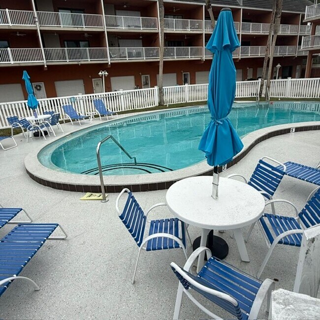Building Photo - Bay Front Condo for Rent