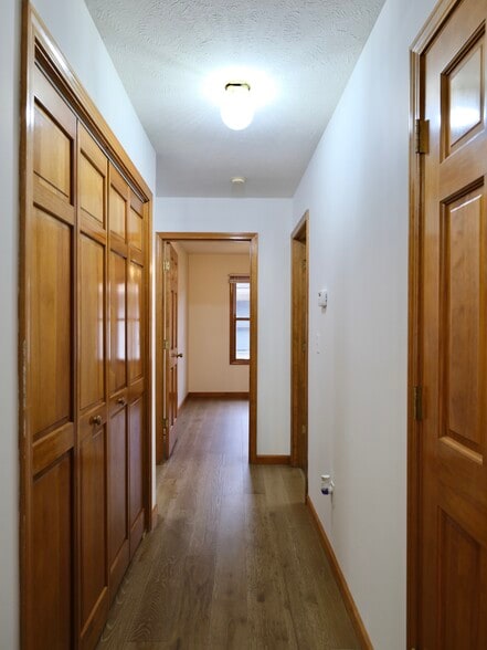 Building Photo - 2614 Findley Dr