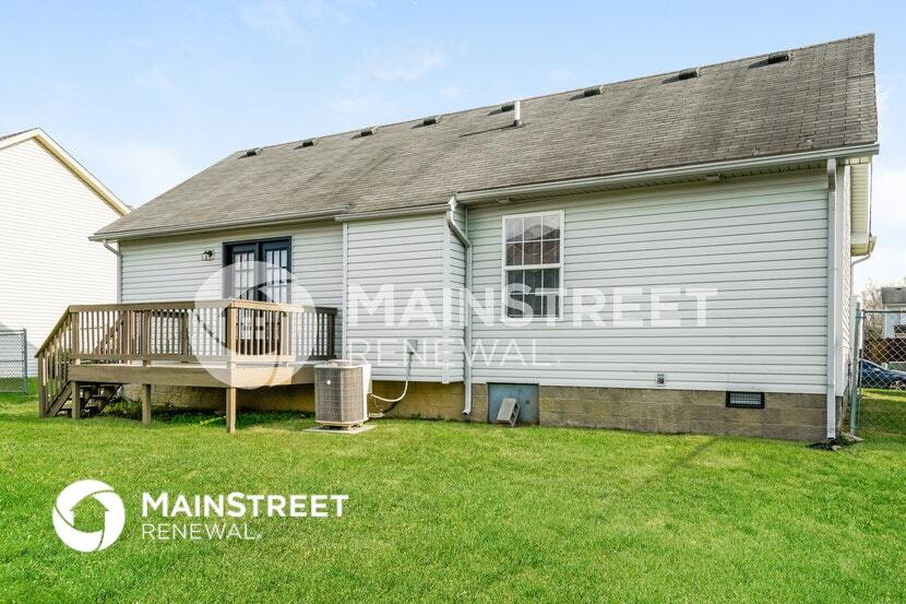 Building Photo - 651 Oak Grove Blvd