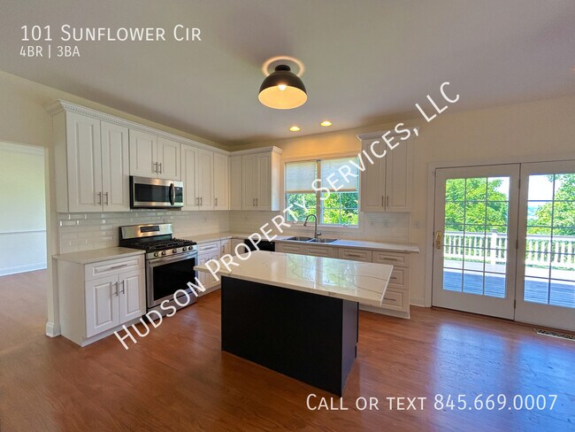 Building Photo - 101 Sunflower Cir
