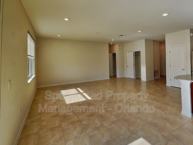 Building Photo - 3417 Soaring Dr