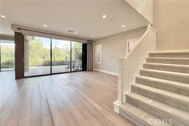 Building Photo - 115 Locanda