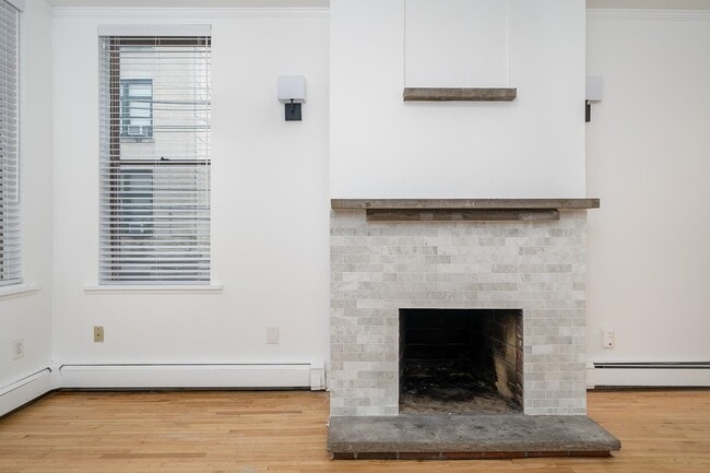 Building Photo - 132 Madison St