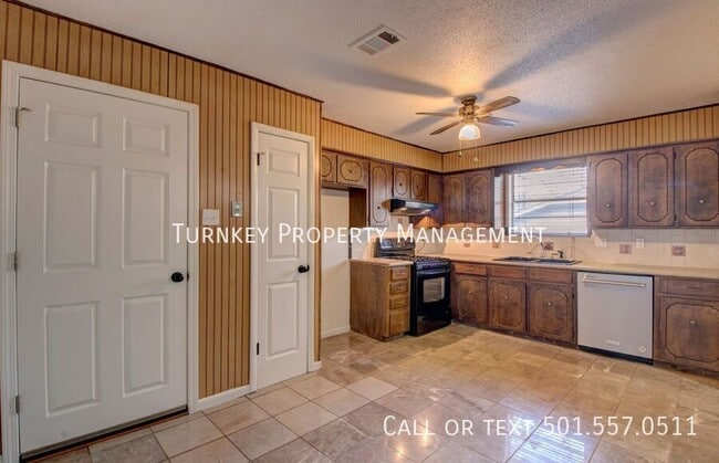 Building Photo - 2101 Romine Rd