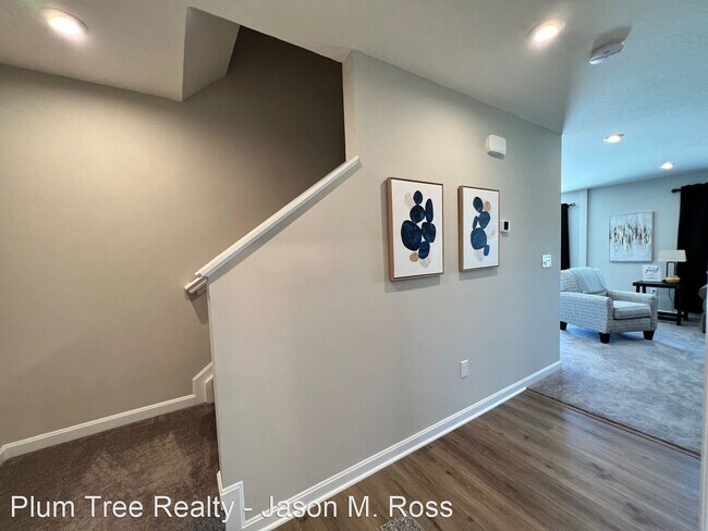 Building Photo - 4 br, 2.5 bath House - 7876 Ellington Court