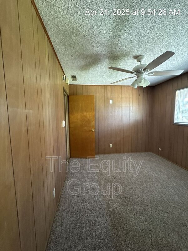 Building Photo - 5342 Avenue 280