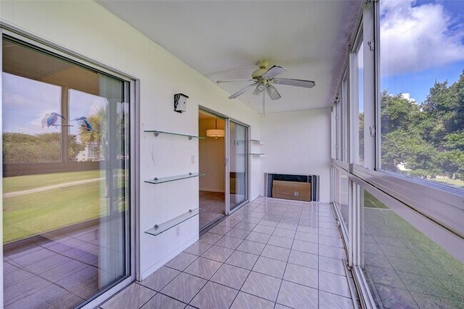 Building Photo - 4402 Martinique Ct