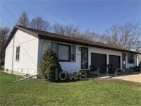 Building Photo - 1407 Robin Rd