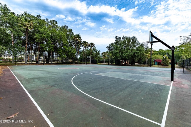 Building Photo - 575 Oakleaf Plantation Pkwy