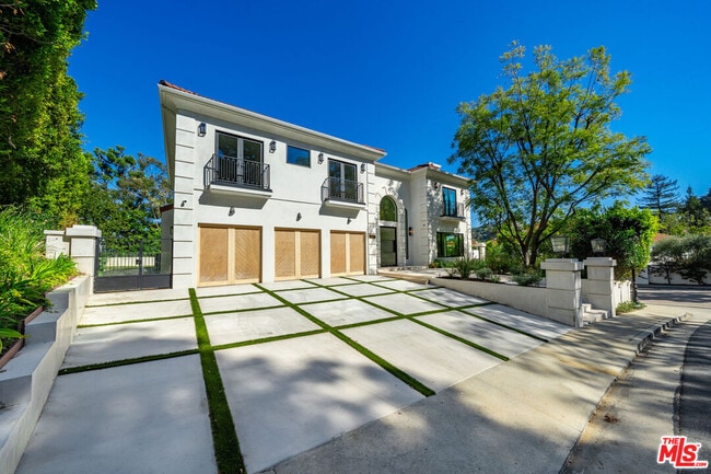 Building Photo - 12001 Crest Ct