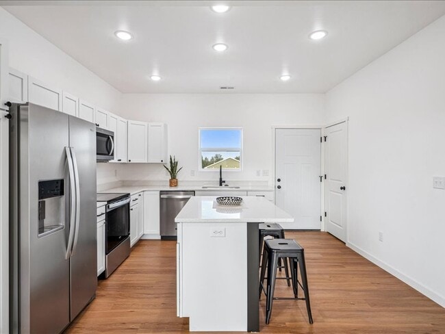 Building Photo - 1507 Duncan Dr