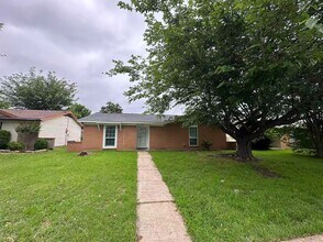 Building Photo - Great location!! Dont miss this 3 Bed house with a good rent