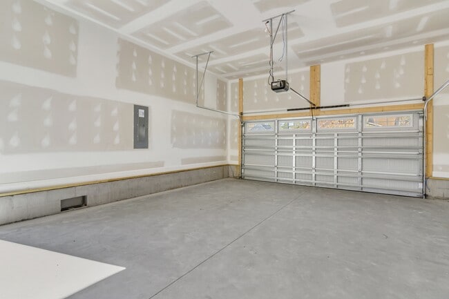 Building Photo - 909 Marshview Ct