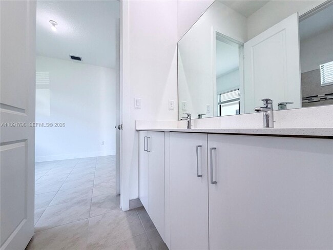 Building Photo - 5028 Gambero Wy