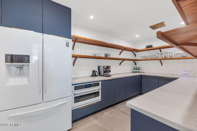 Building Photo - 5812 N 44th Pl