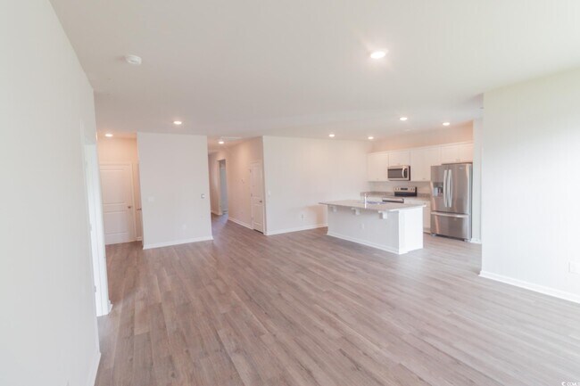 Building Photo - 540 Duvall St