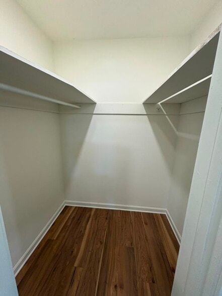 Master Room Closet 1 - 2880 Porter Glade Ct