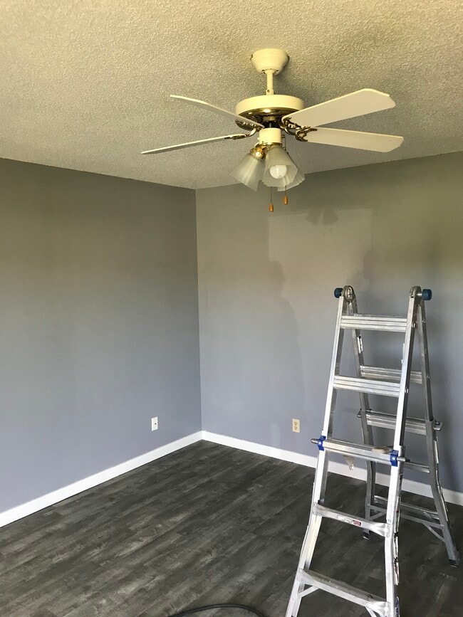 Building Photo - 103 Hines Blvd