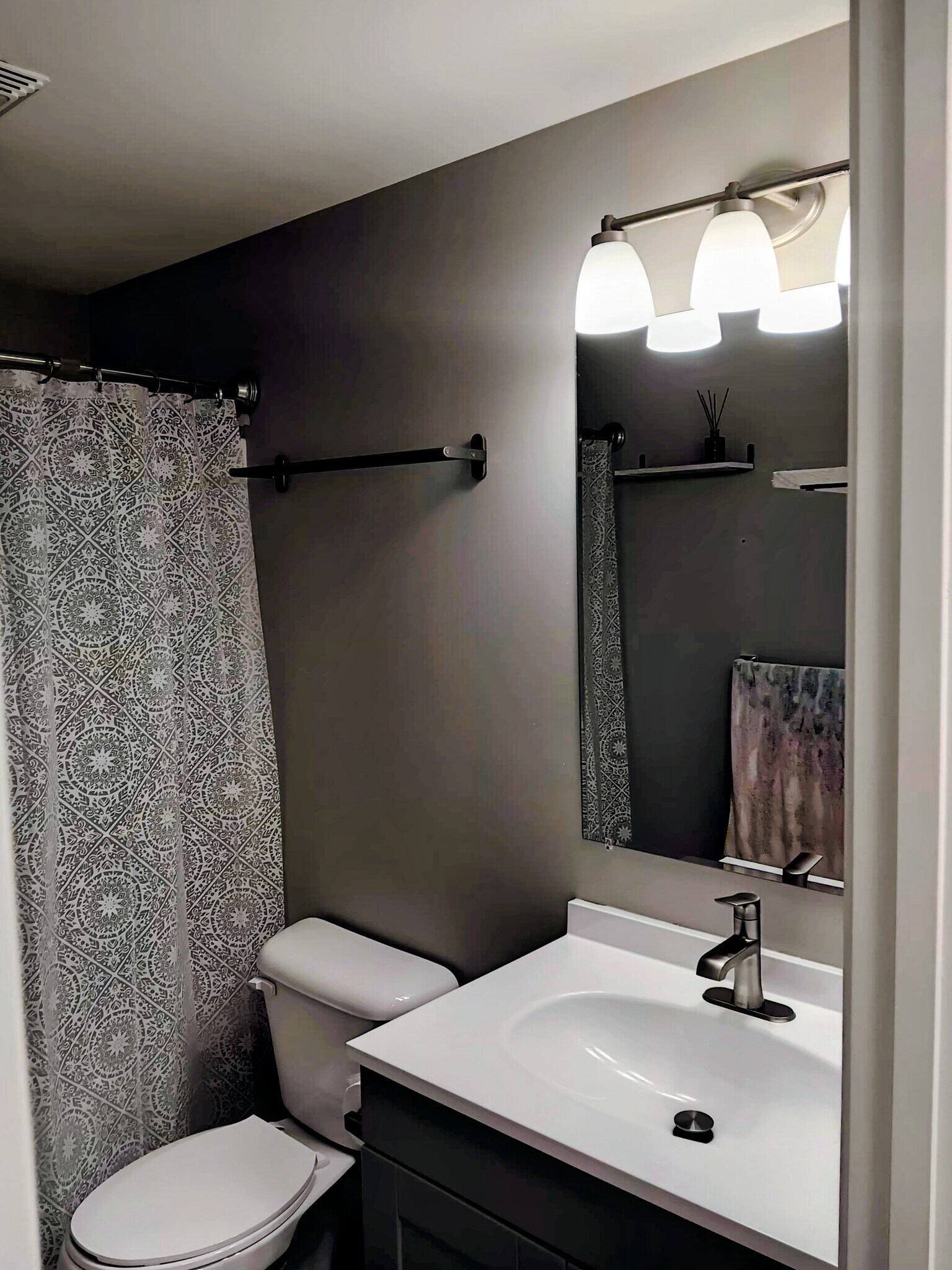 Building Photo - 95 Orpheum Ave