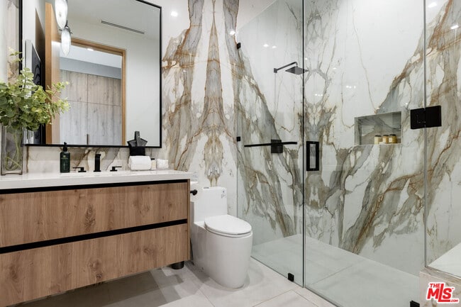 Building Photo - 1033 Somera Rd