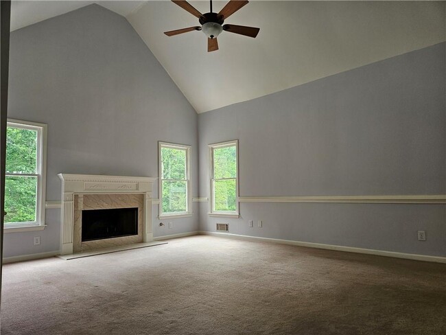Building Photo - 1665 Windsong Park Dr NE