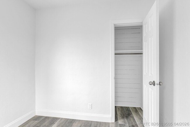 Building Photo - 820 N Dixie Hwy