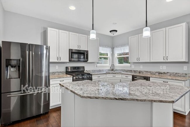 Building Photo - 109 Cobble Rd