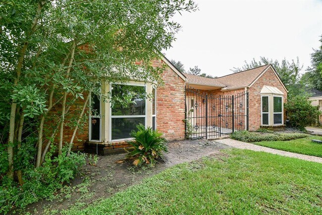 Building Photo - 11103 Pembridge Dr