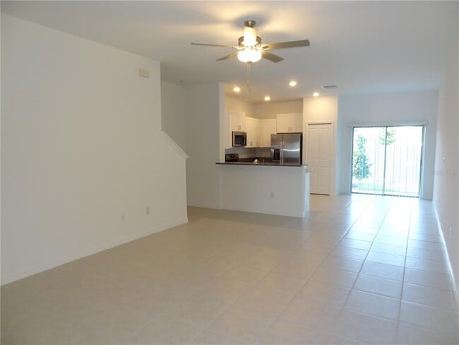 Building Photo - 5220 Forum Blvd