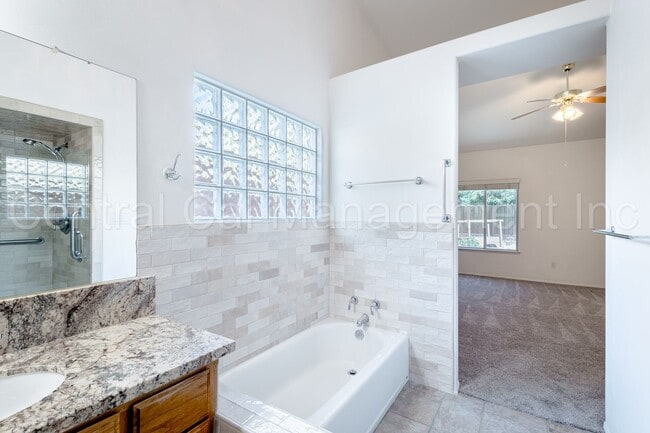 Building Photo - 3 Bedroom + Office, 2 Bath Home with Solar...