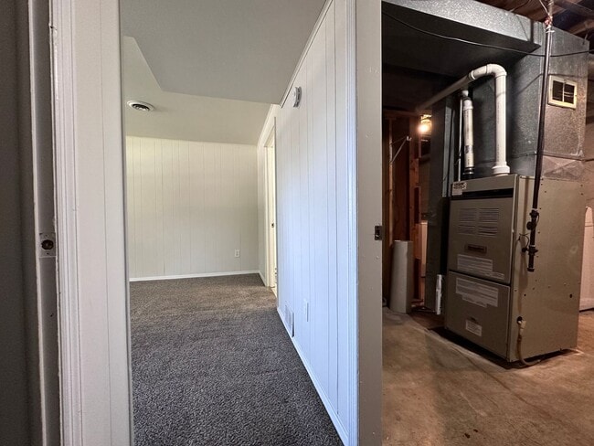 Building Photo - 2746 Nicolet Dr