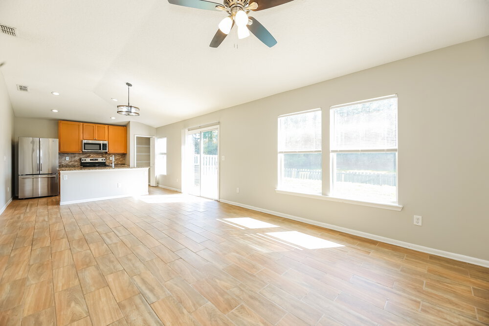 Building Photo - 11751 Pleasant Creek Dr