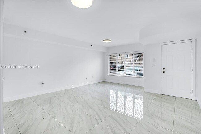 Building Photo - 164 Riviera Cir