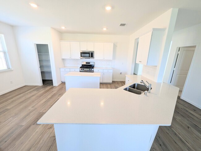 Building Photo - 14821 Lone Rock Lane