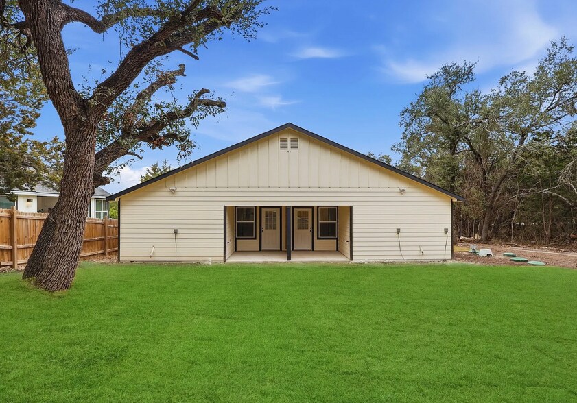 Building Photo - 1197 Chisolm Trail